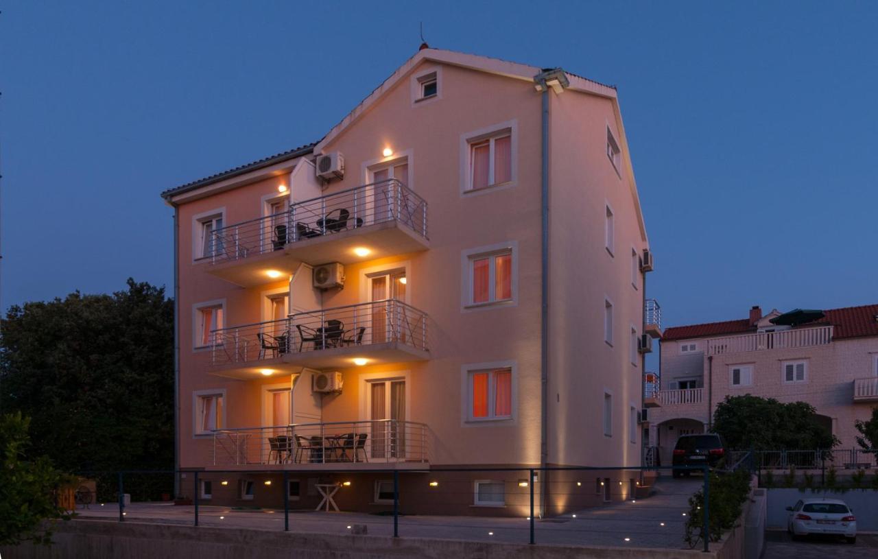 Apartments Island Beat Supetar Exterior foto