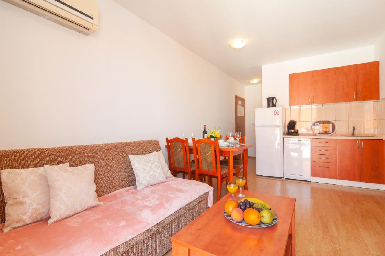 Apartments Island Beat Supetar Exterior foto